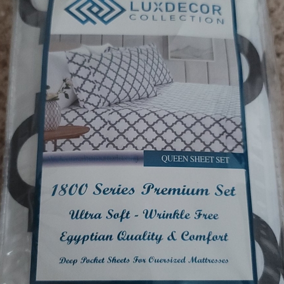 Queen Sheet Set - Picture 2 of 6